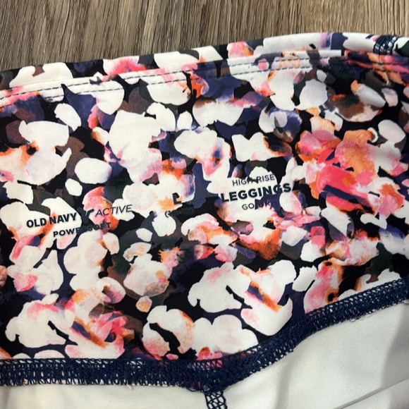 Old navy leggings with top - Picture 3 of 4